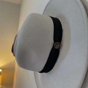 Goorin Brothers white wool women's hat, size medium